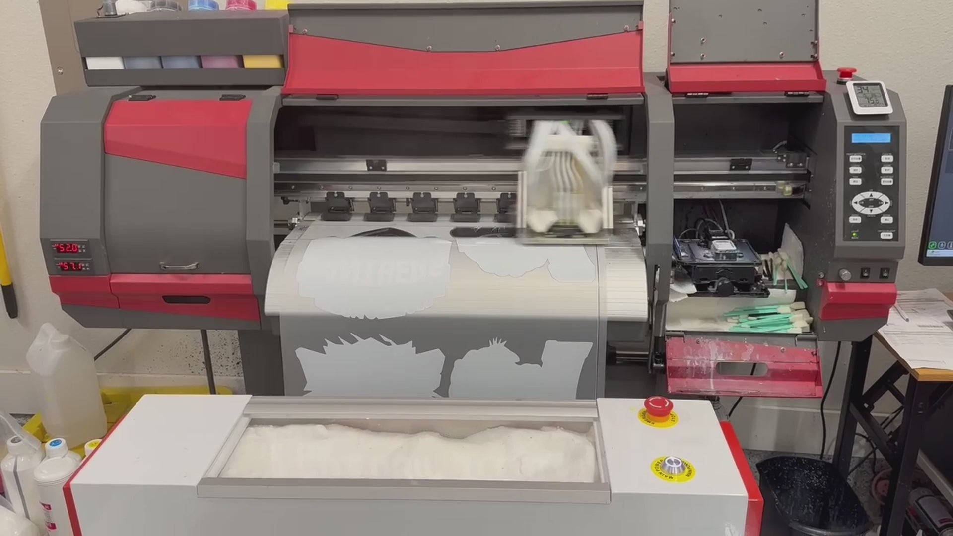 Load video: 